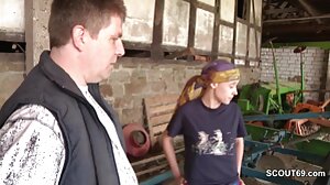 Дребничката блондинка тийнейджърка Алекс Грей прецака с пръсти лесбийки клипове и прецака от ядосаното си доведено братче